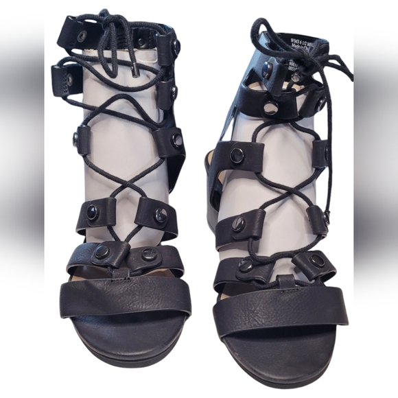 Simply Vera Vera Wang Sandals Back Gladiator Chunky Heel - Picture 4 of 16